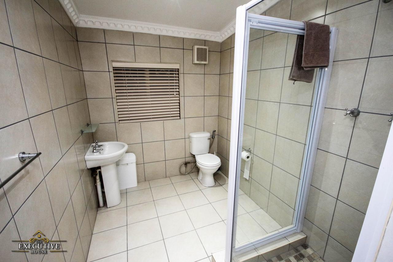 ニューカッスル The Executive House Bed & Breakfast エクステリア 写真