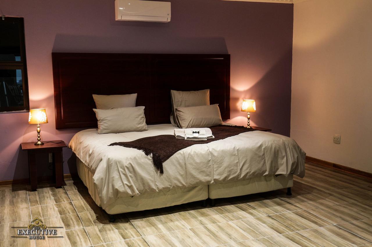 ニューカッスル The Executive House Bed & Breakfast エクステリア 写真