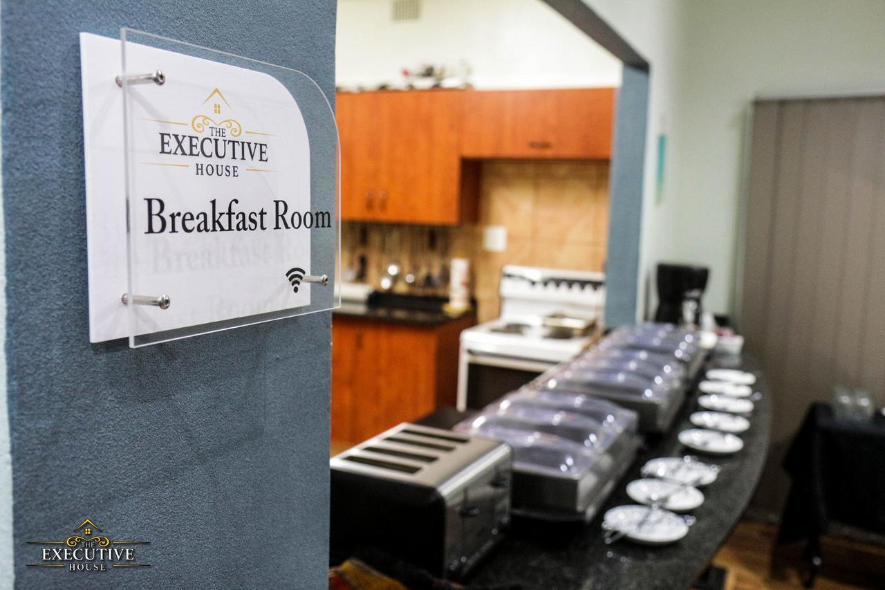 ニューカッスル The Executive House Bed & Breakfast エクステリア 写真